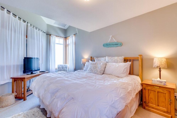 Beach Whale image 17