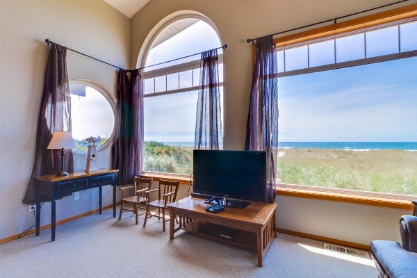 Beach Whale Main image