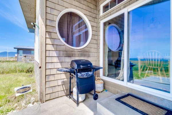 Beach Whale image 28